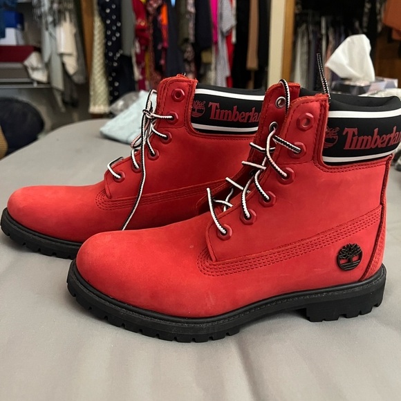 Timberland Limited Edition Red Suede WP Boots 7.5 - Picture 2 of 7